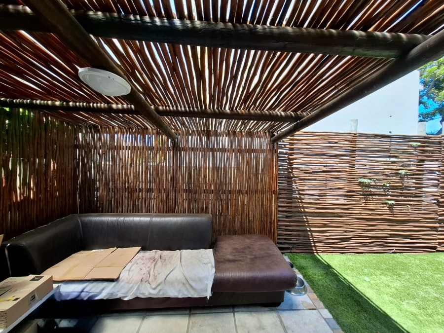 To Let 2 Bedroom Property for Rent in Table View Western Cape